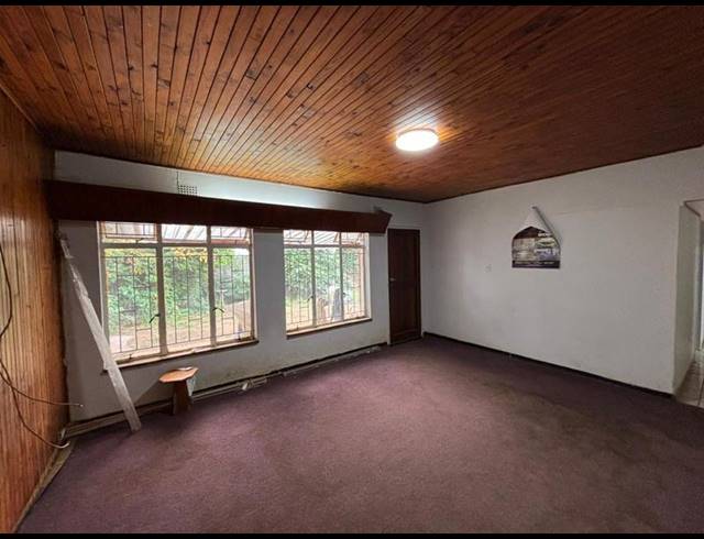 4 BEDROOM HOUSE FOR SALE IN VANDERBIJLPARK CE 2